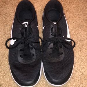 New Women’s Nike Tennis Shoes